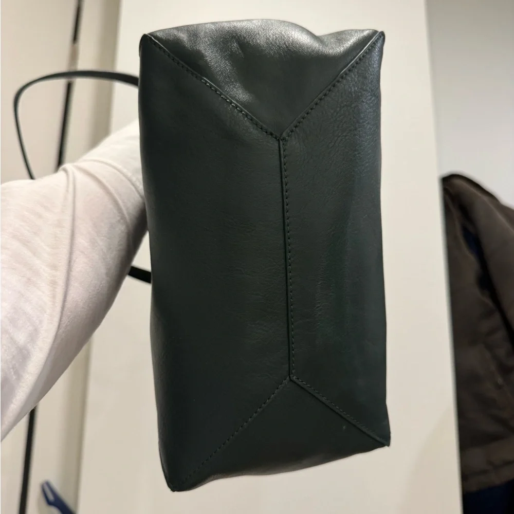 Walter Baker Green Leather Tote Bag - Picture 3 of 6